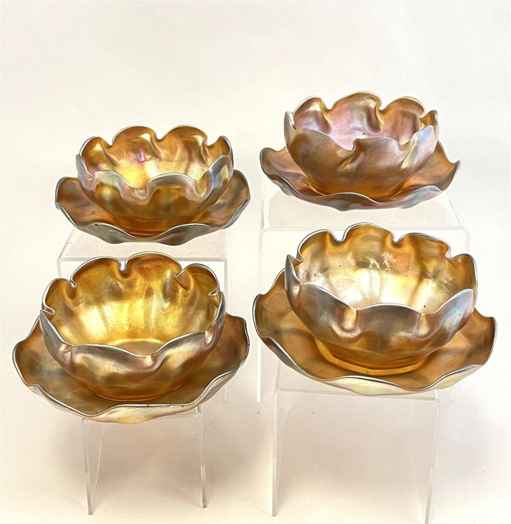 Lot 232: Set of Four Tiffany fingerbowls and plates