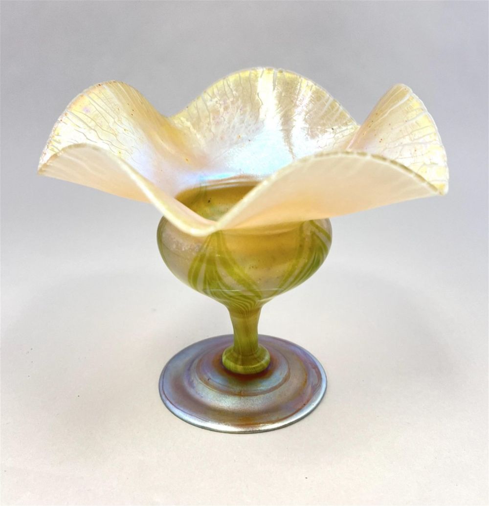 Lot 241: Tiffany flower form