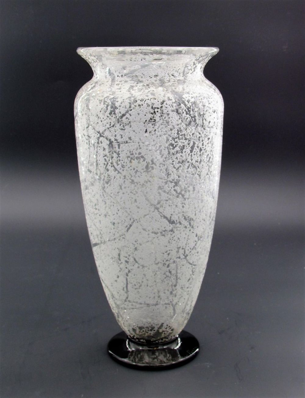 Lot 318: Daum art deco glass vase