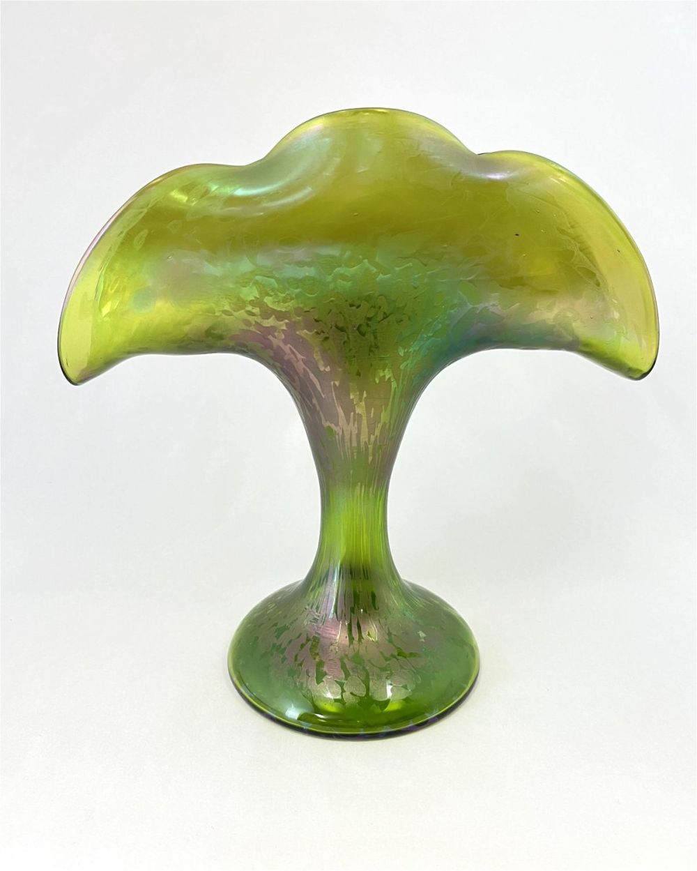 Lot 336: Bohemian iridescent fan vase