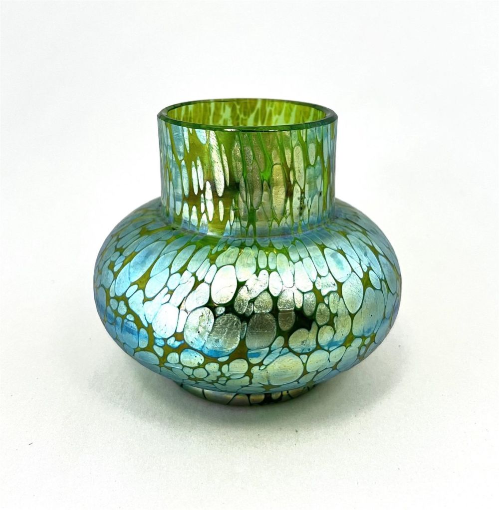 Lot 337: Loetz Papillion glass vase