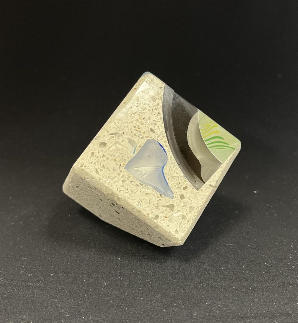 Lot 360: Paul Harrie art glass sculpture