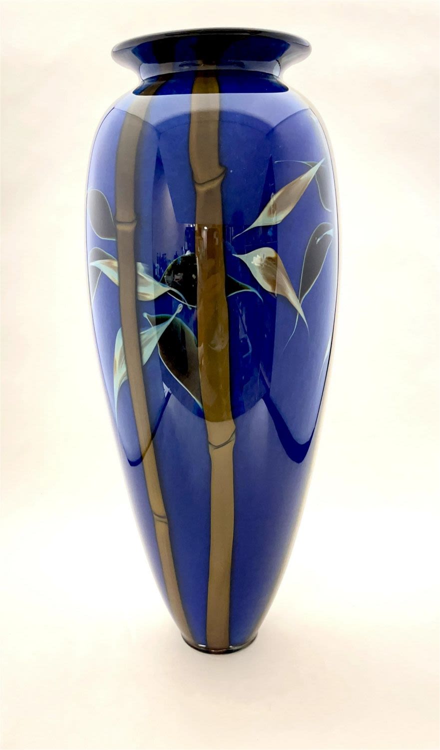 Lot 377: Rick Satava art glass vase