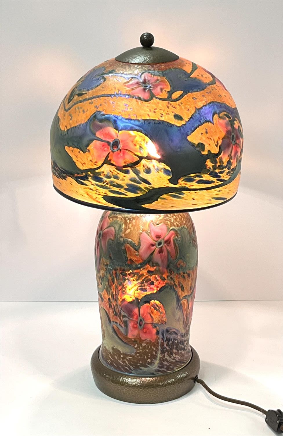 Lot 395: Charles Lotton art glass lamp
