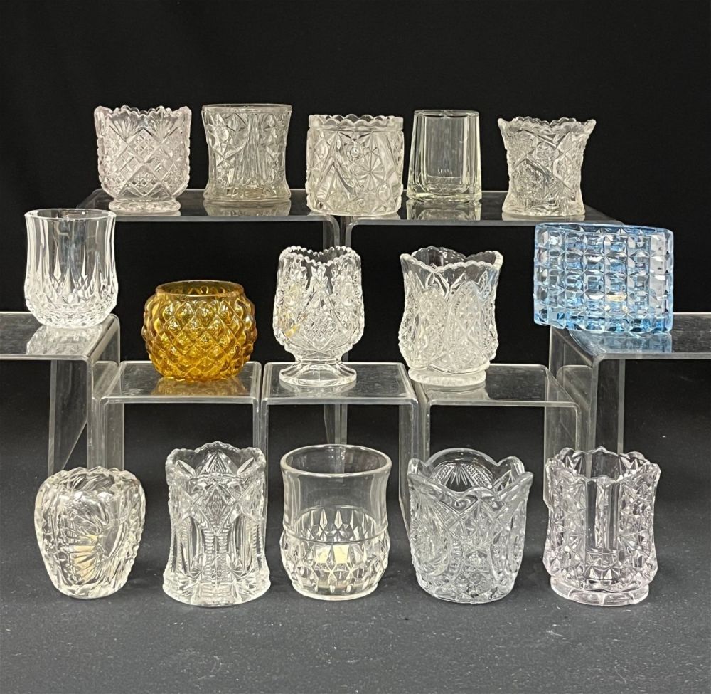 Lot 223: 15 EAPG toothpicks