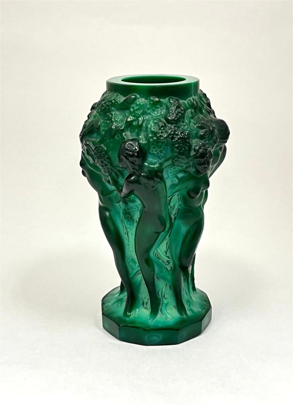 Lot 365: Bohemain Malicite glass vase
