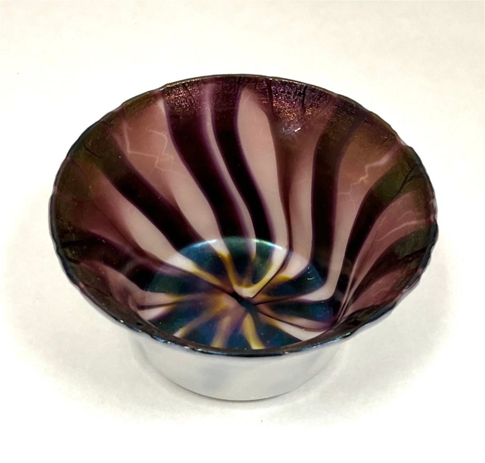 Lot 399: Rare Tiffany pastel bowl