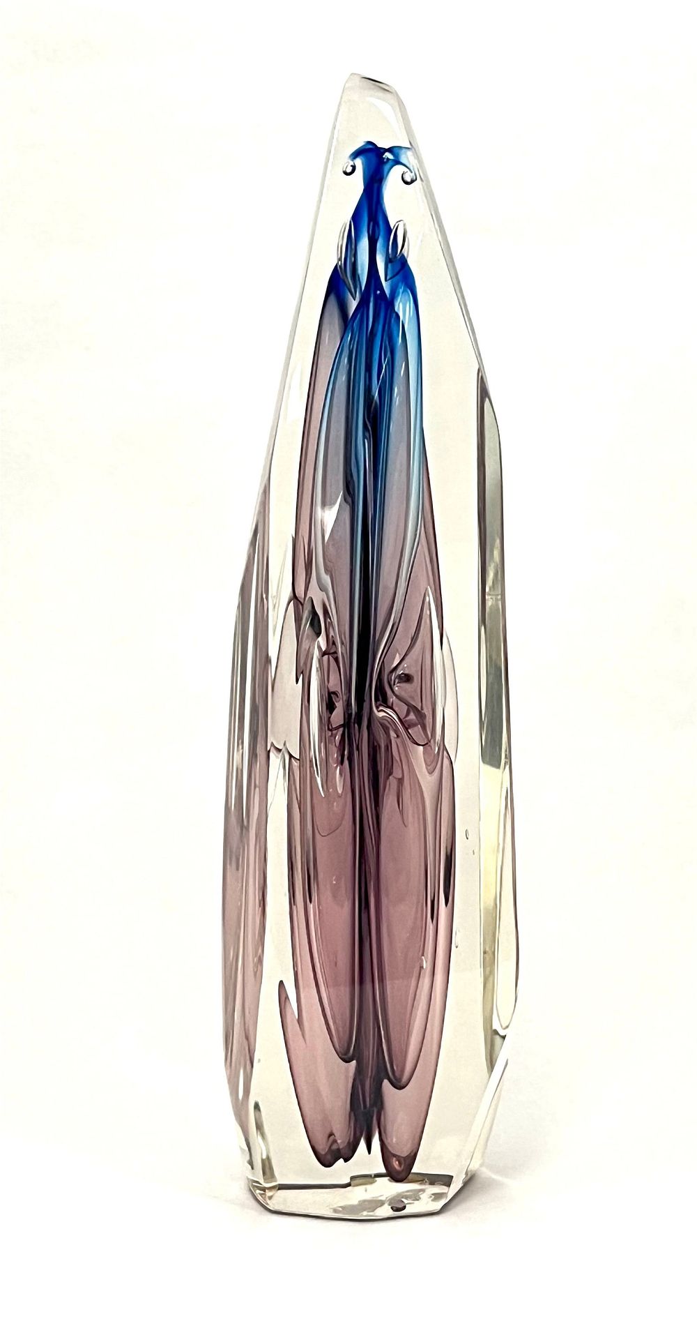 Lot 358: Paul Manners Art glass sculpture