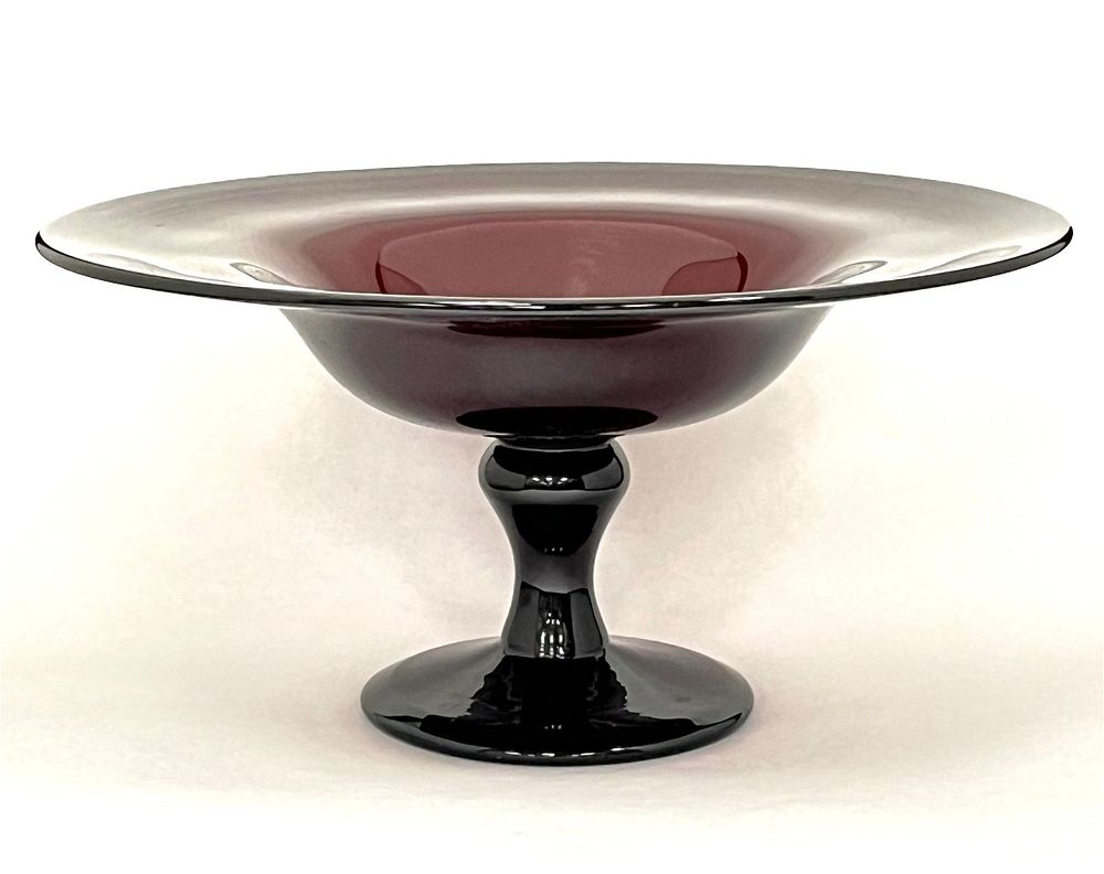 Lot 373: Ruby compote