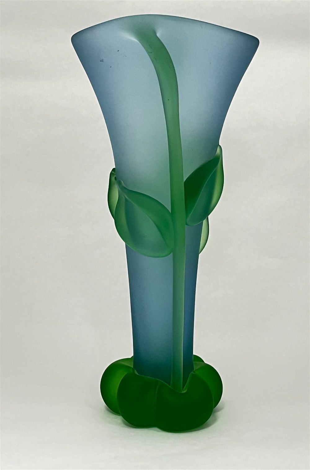 Lot 381: Tommy Rush applied art glass vase