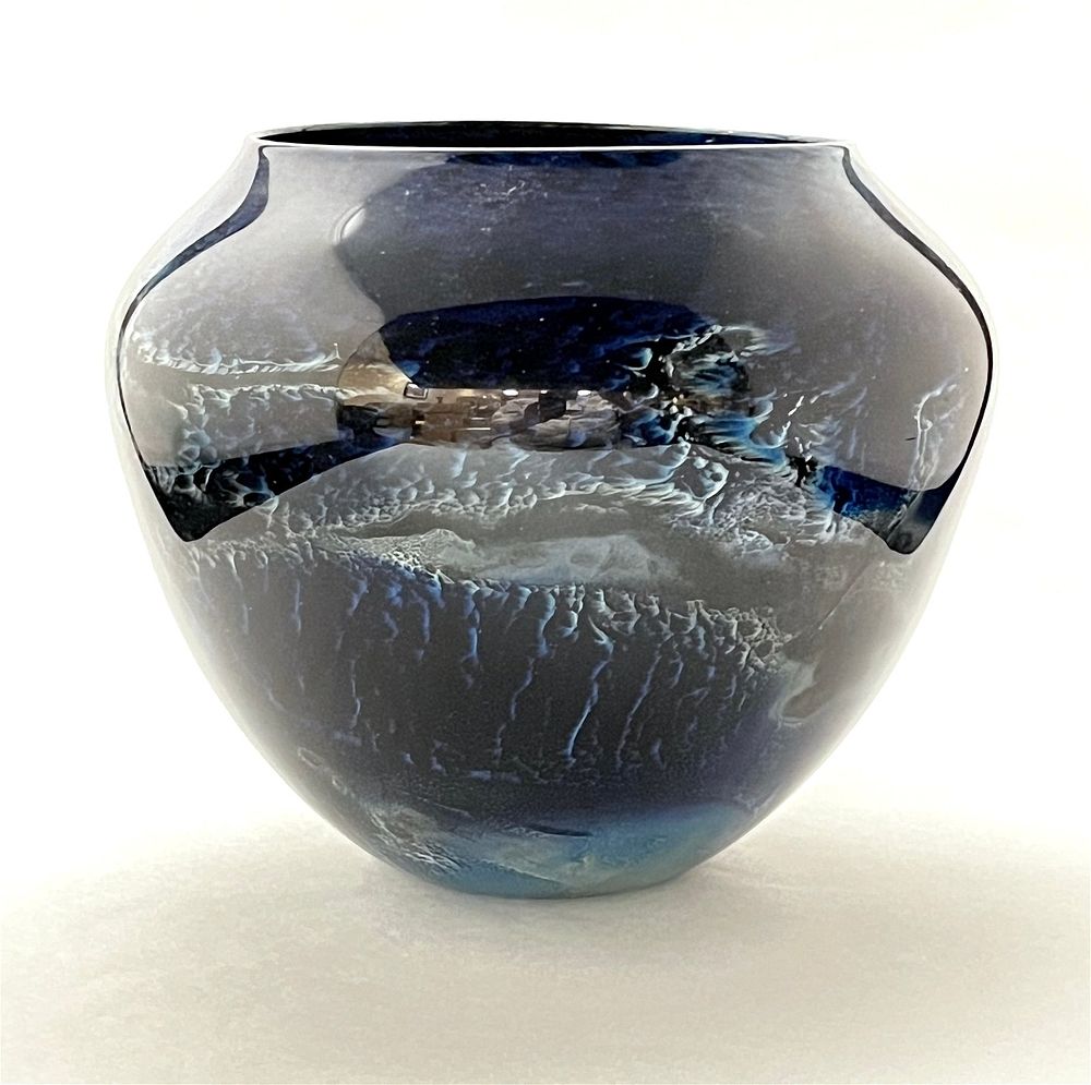 Lot 393: Josh Simpson art glass vase