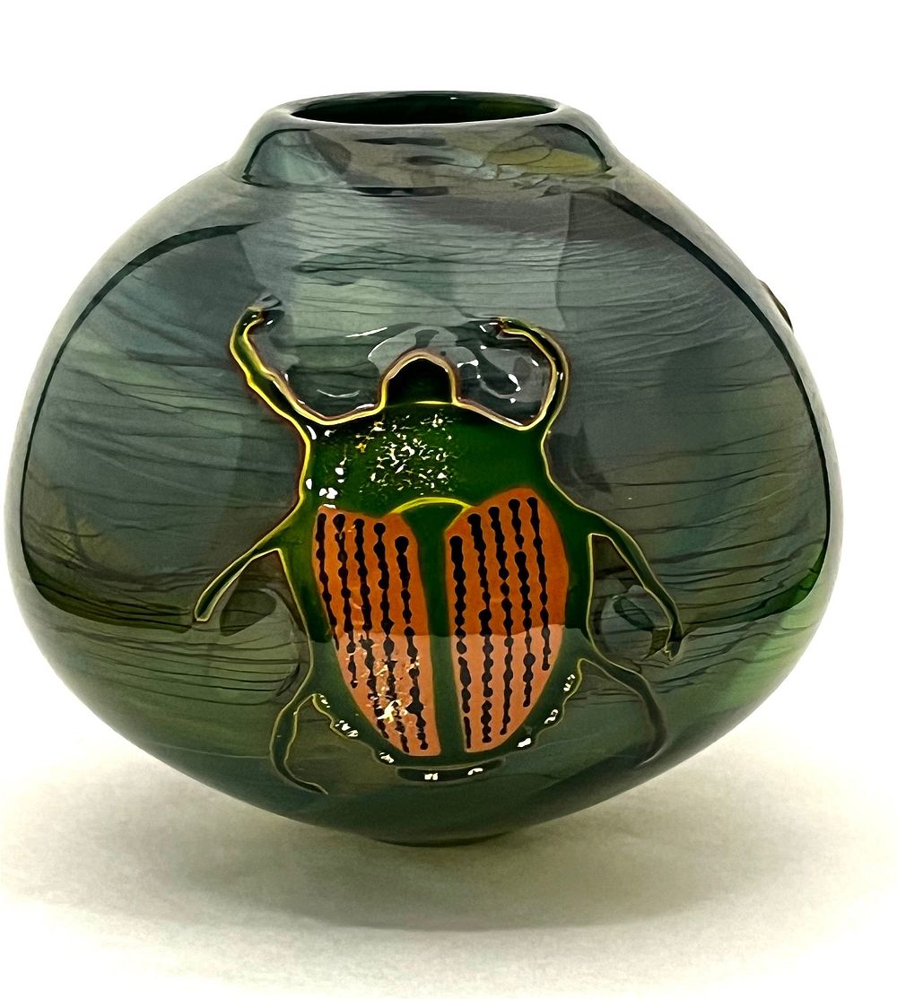 Lot 396: Rick Beck beetle glass vase