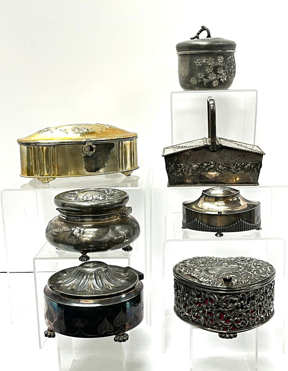 Lot 152: 7 Pairpoint covered boxes