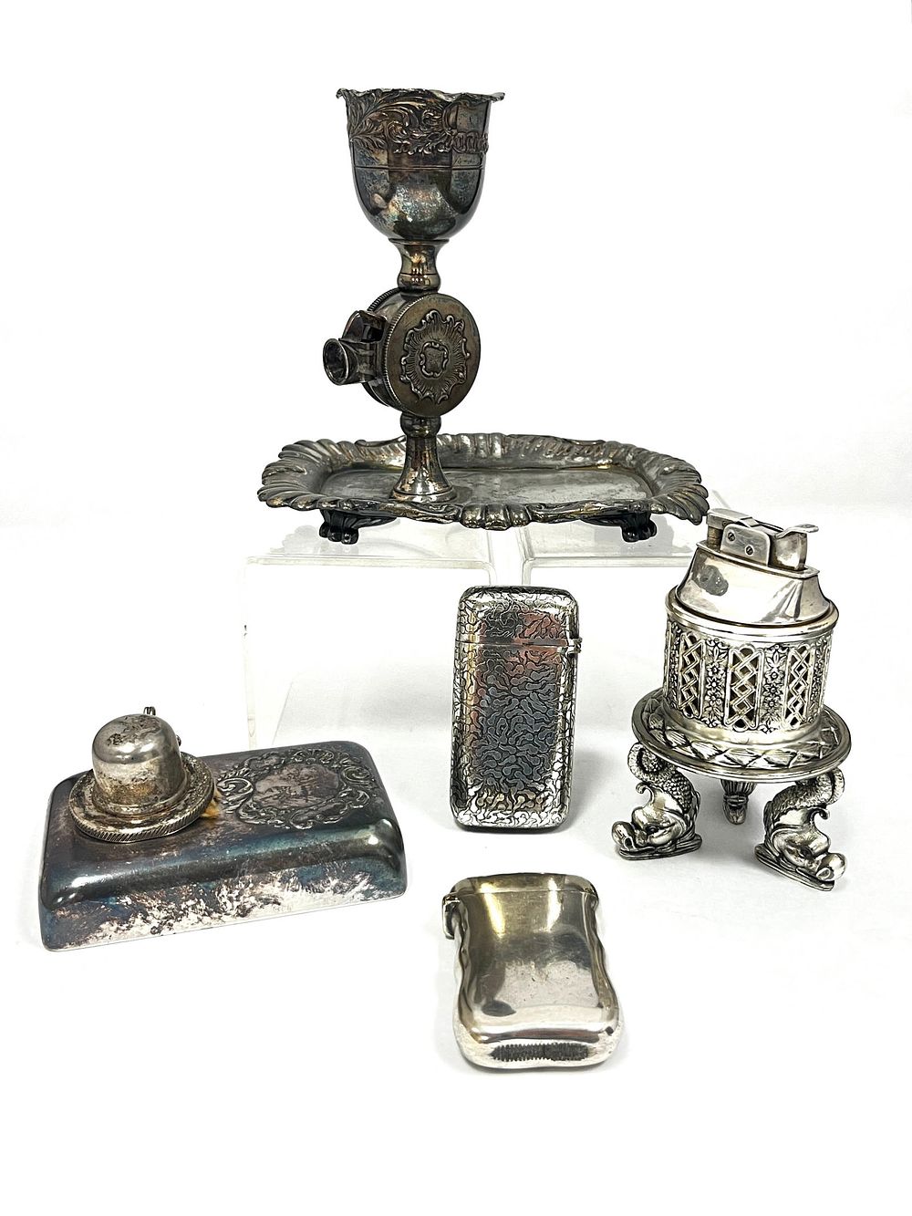 Lot 154: 5 Pairpoint smoking items