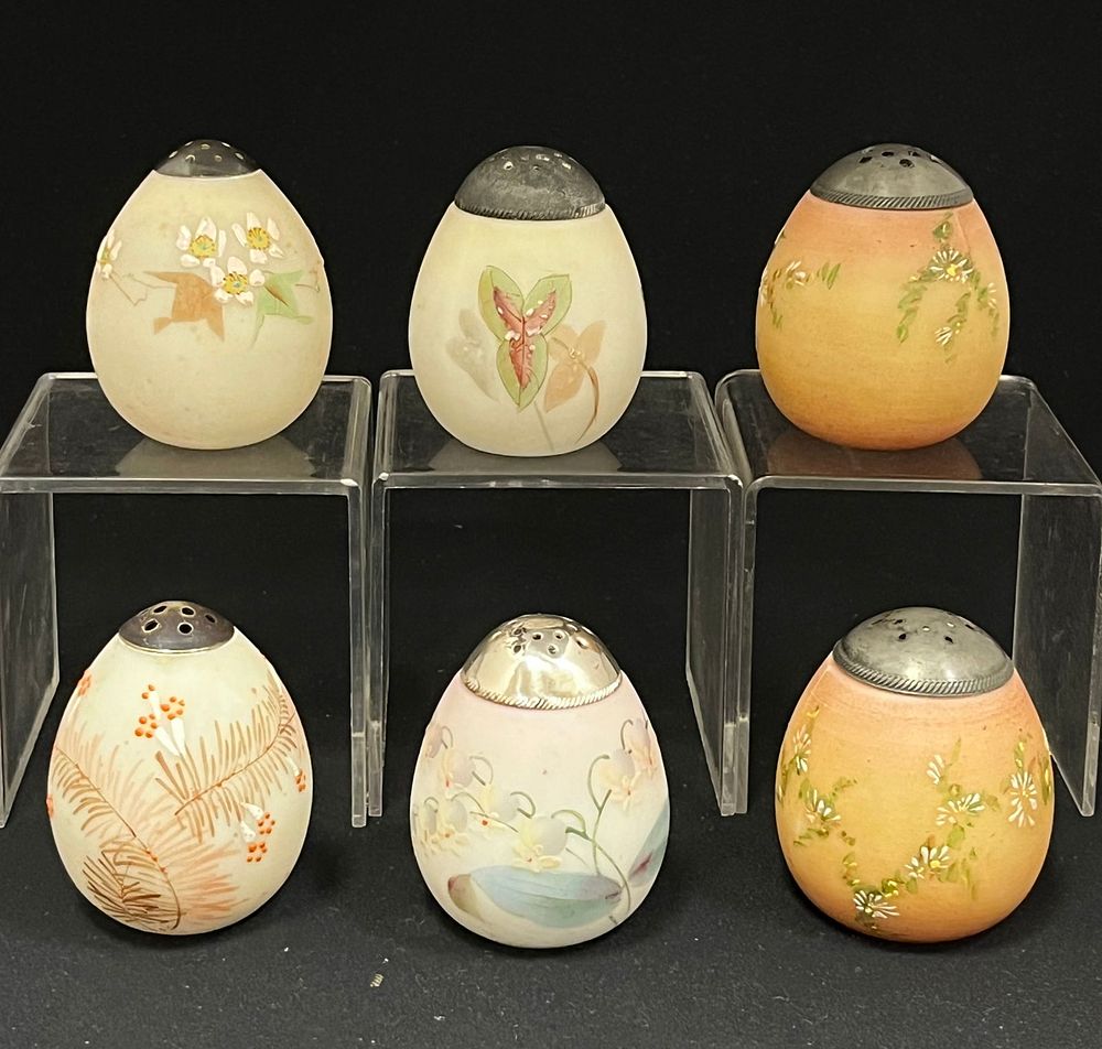Lot 167: 6 Mt. Washington egg shakers