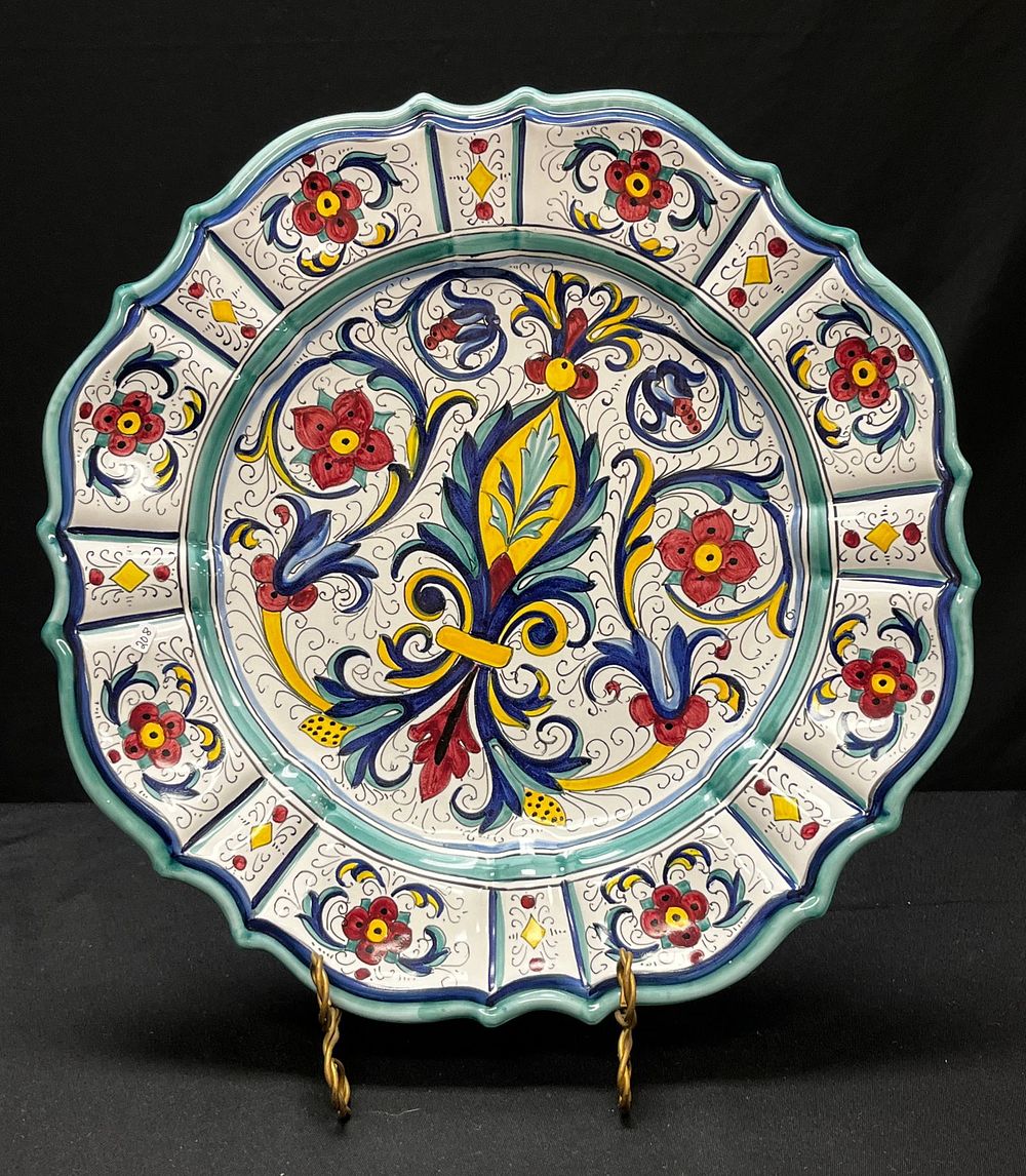 Lot 208: Large Deruta Italian Hand Made Platter