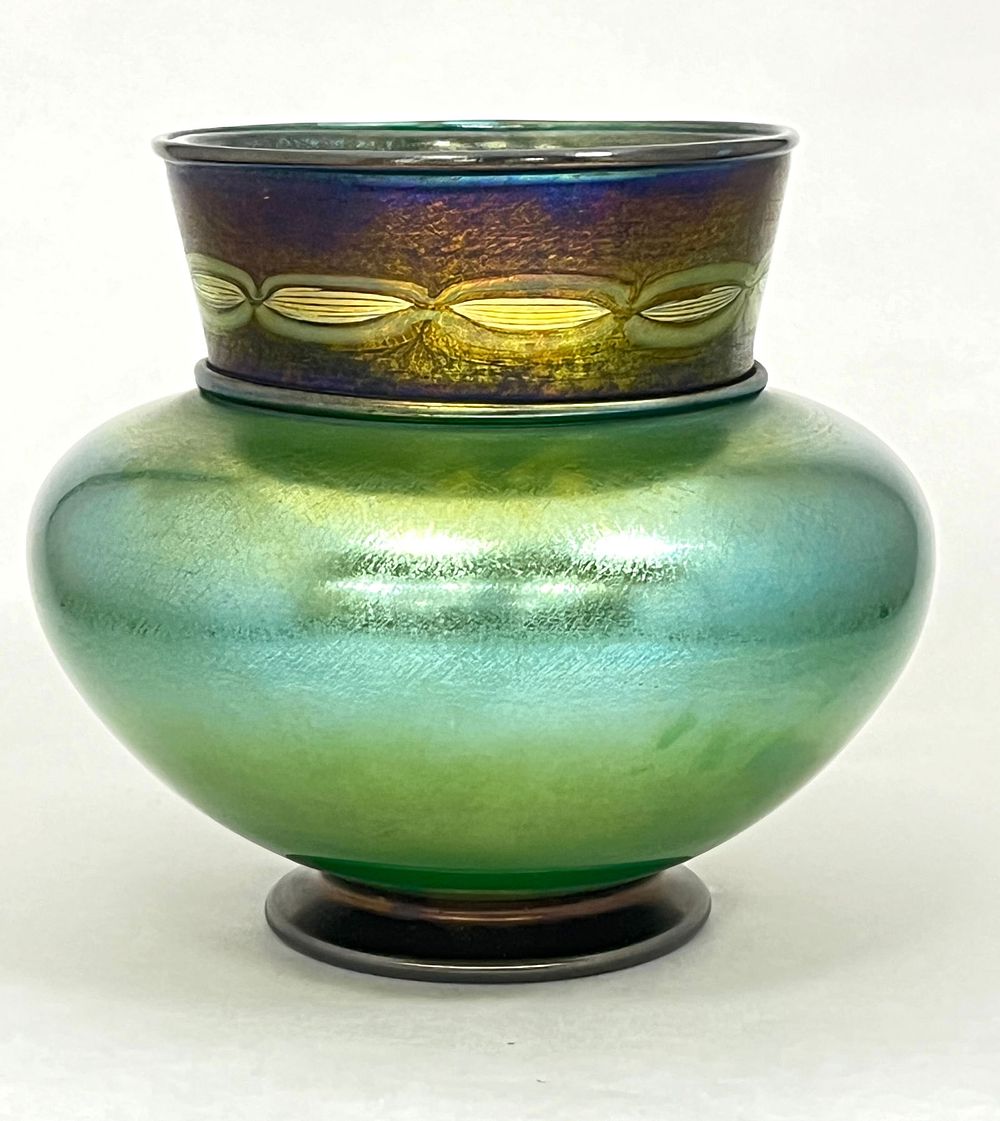 Lot 361: Tiffany Tel-el-amarna Vase