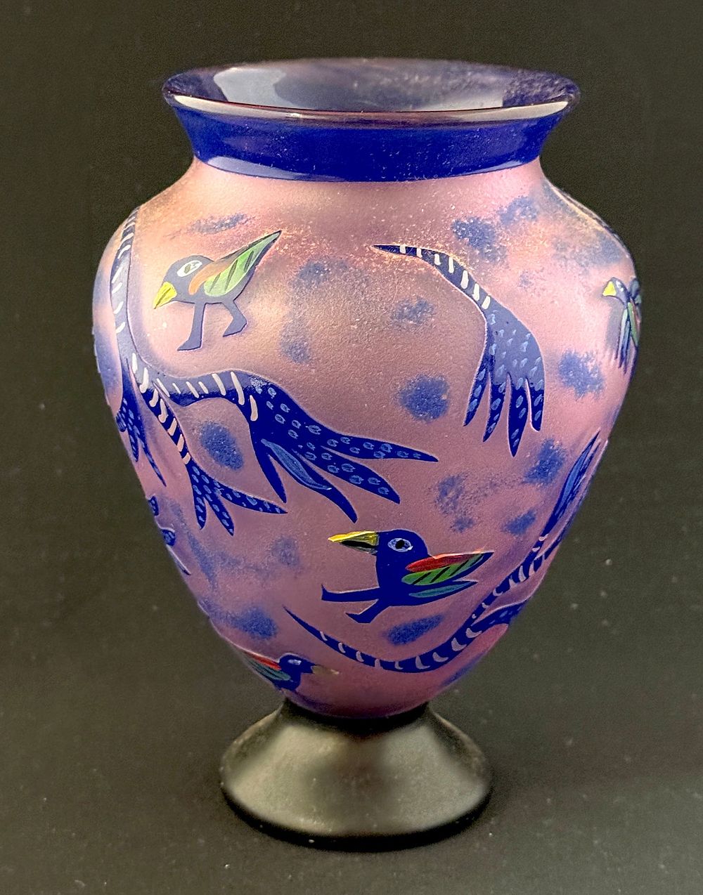 Lot 156: Kosta Purple Cameo Vase