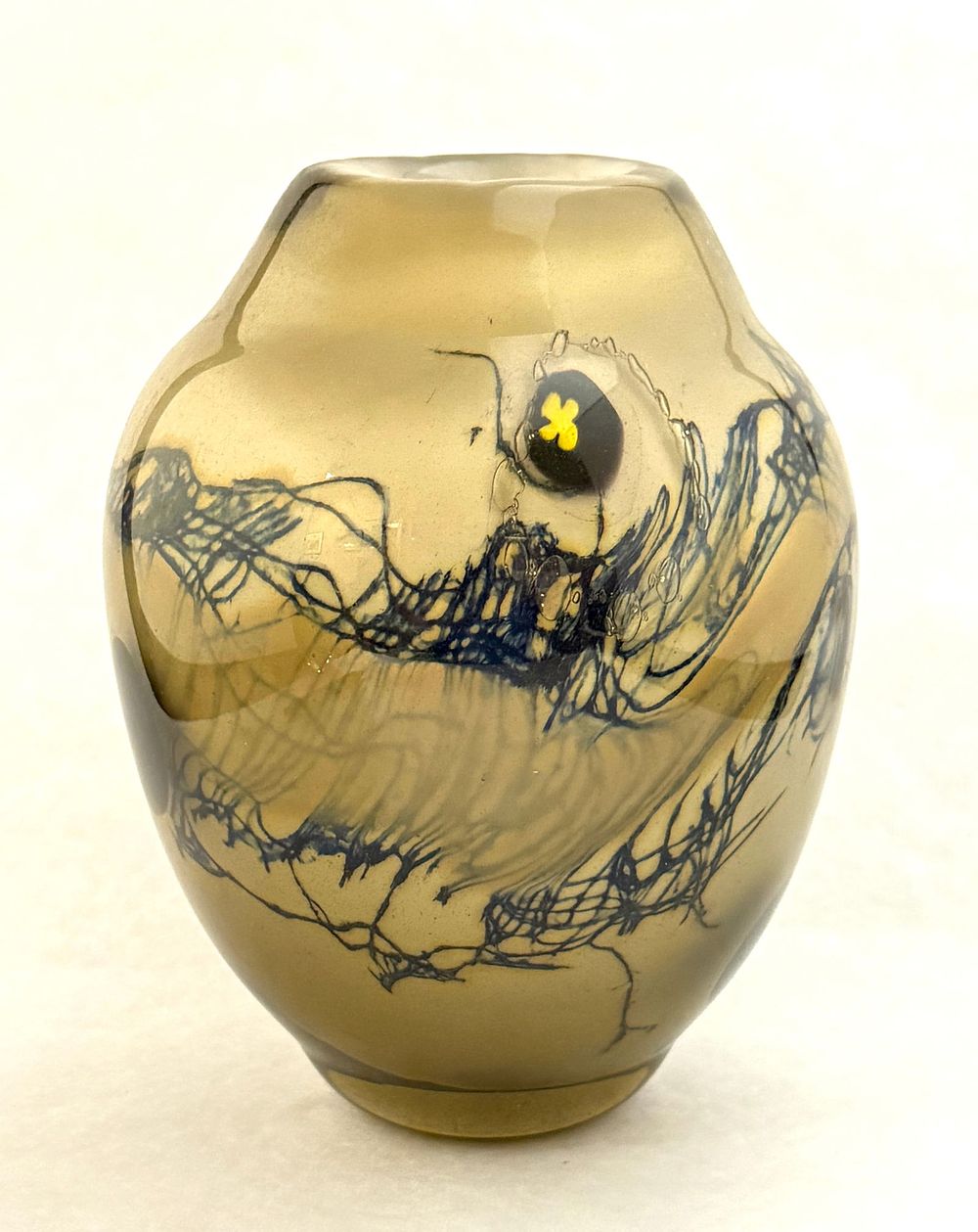 Lot 163: Robert Palusky Paperweight vase