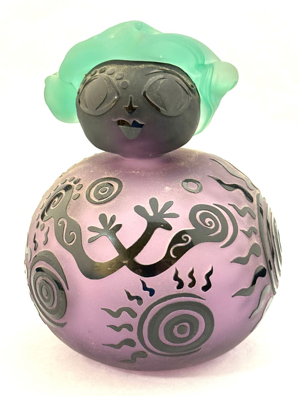 Lot 168: Fellerman Cameo Sculpture