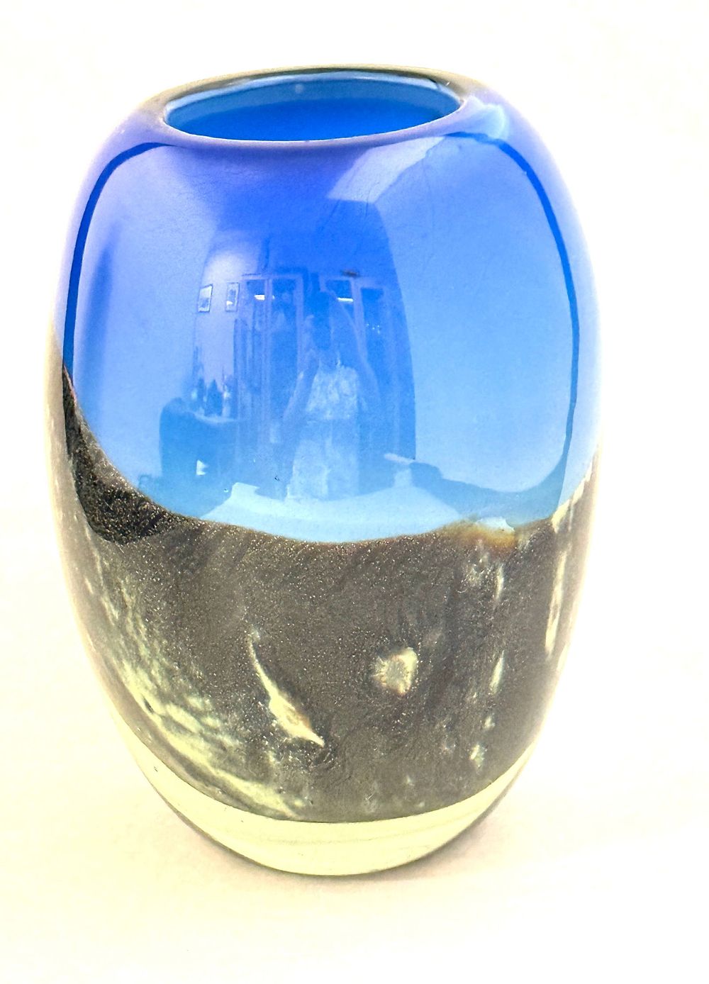 Lot 184: Magdanz Paperweight Vase