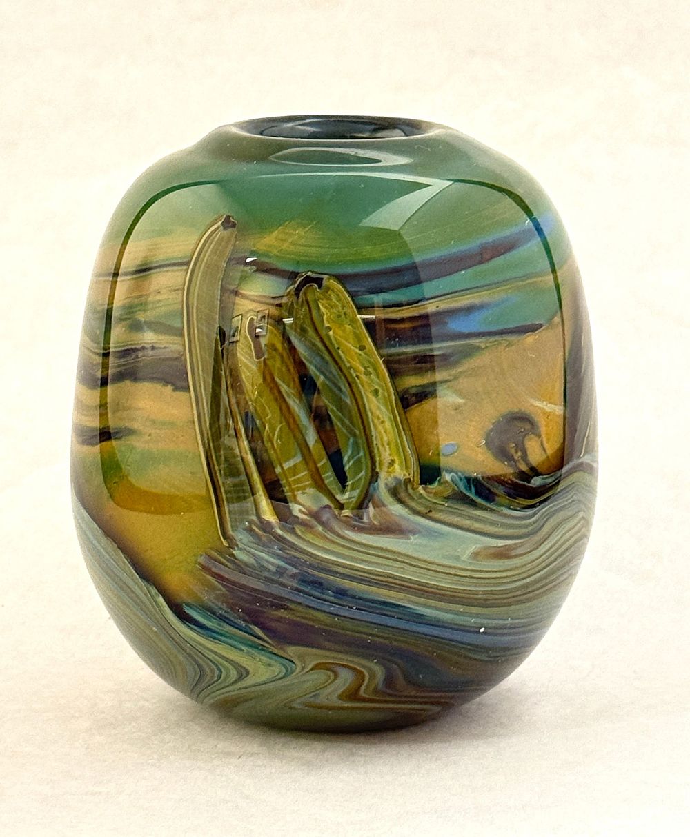 Lot 210: Steve Tobin Paperweight Vase