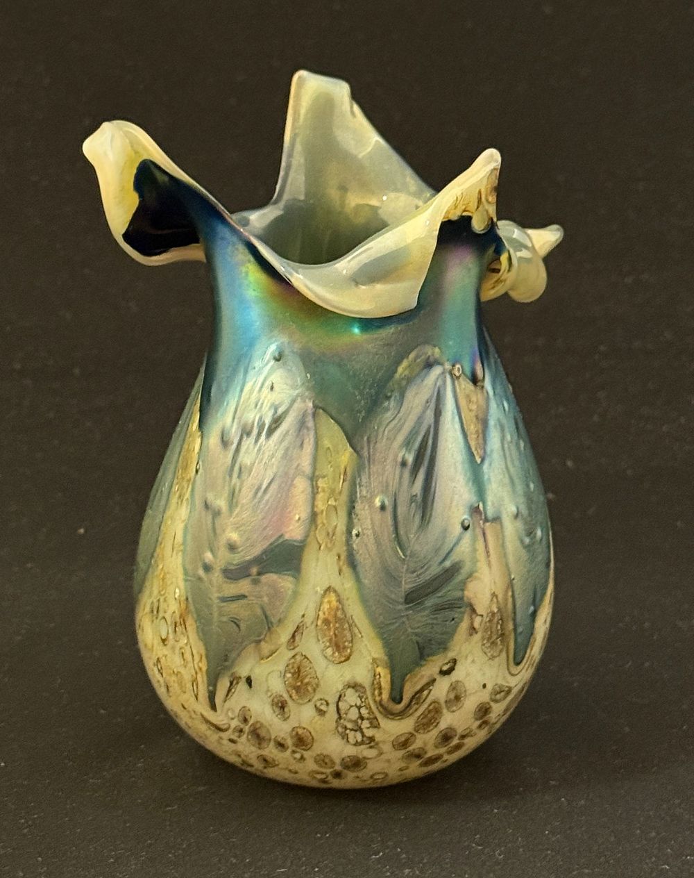 Lot 519: David Lotton Lava Vase