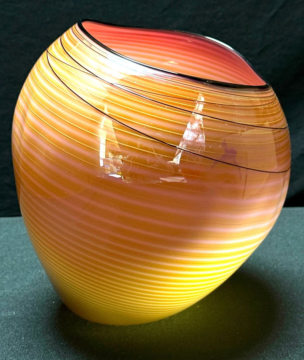Lot 528: Dale Chihuly Basket