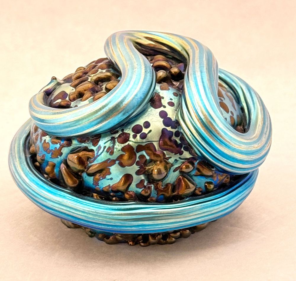 Lot 549: Orient & Flume Paperweight