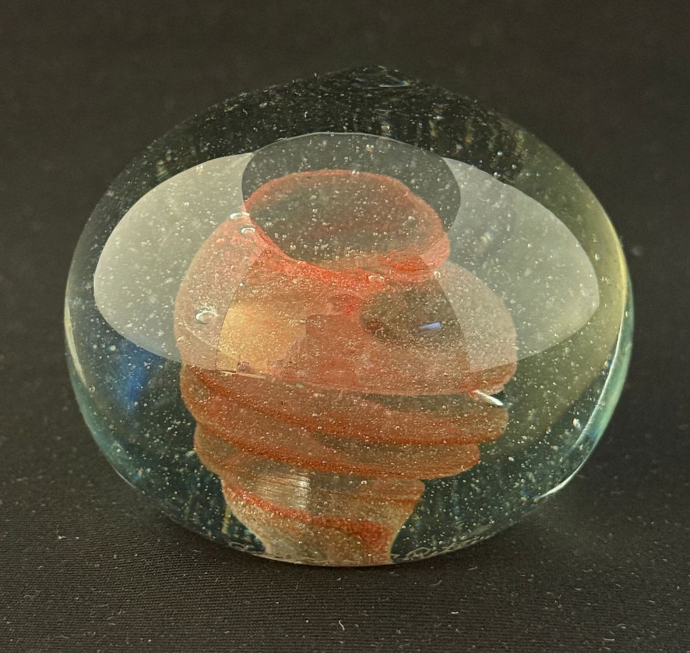 Lot 563: Ritter Art Glass Paperweight