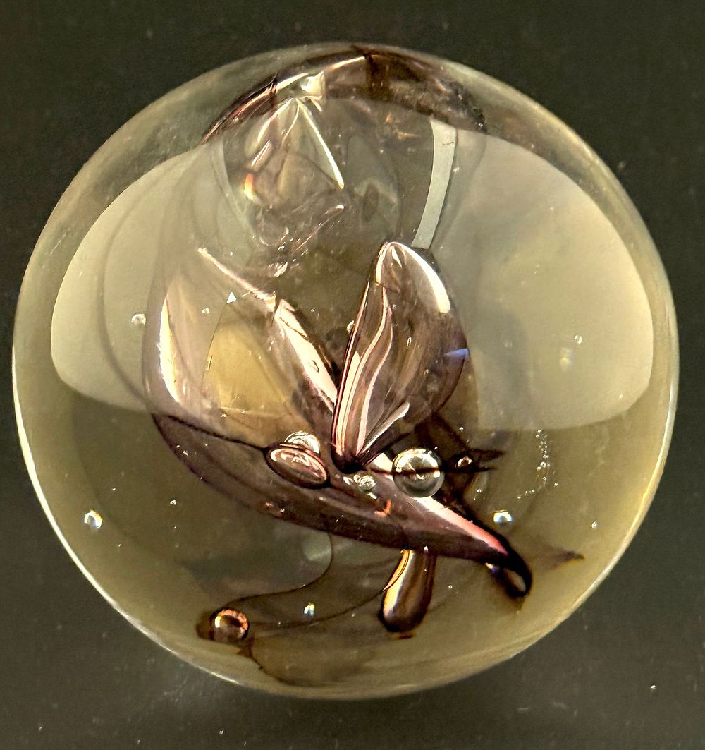 Lot 574: Leerdam Art Glass Sphere