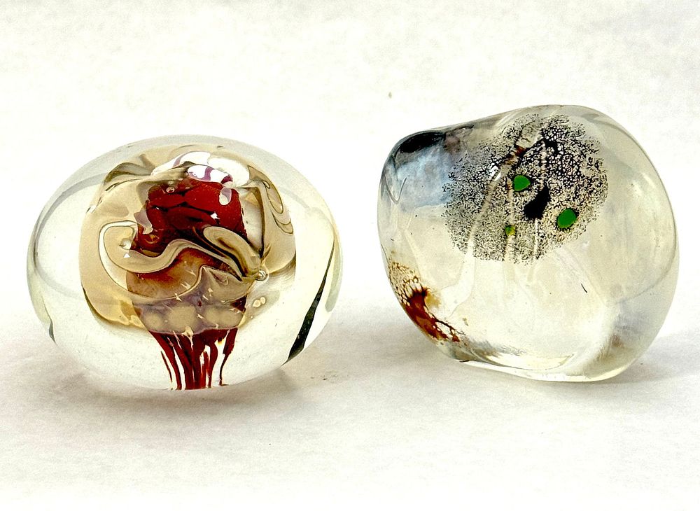 Lot 576: 2 Hot Winds Paperweights