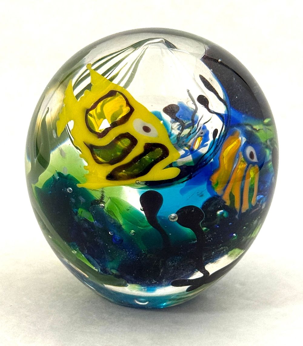Lot 577: Jolley Tropical Fish Paperweight