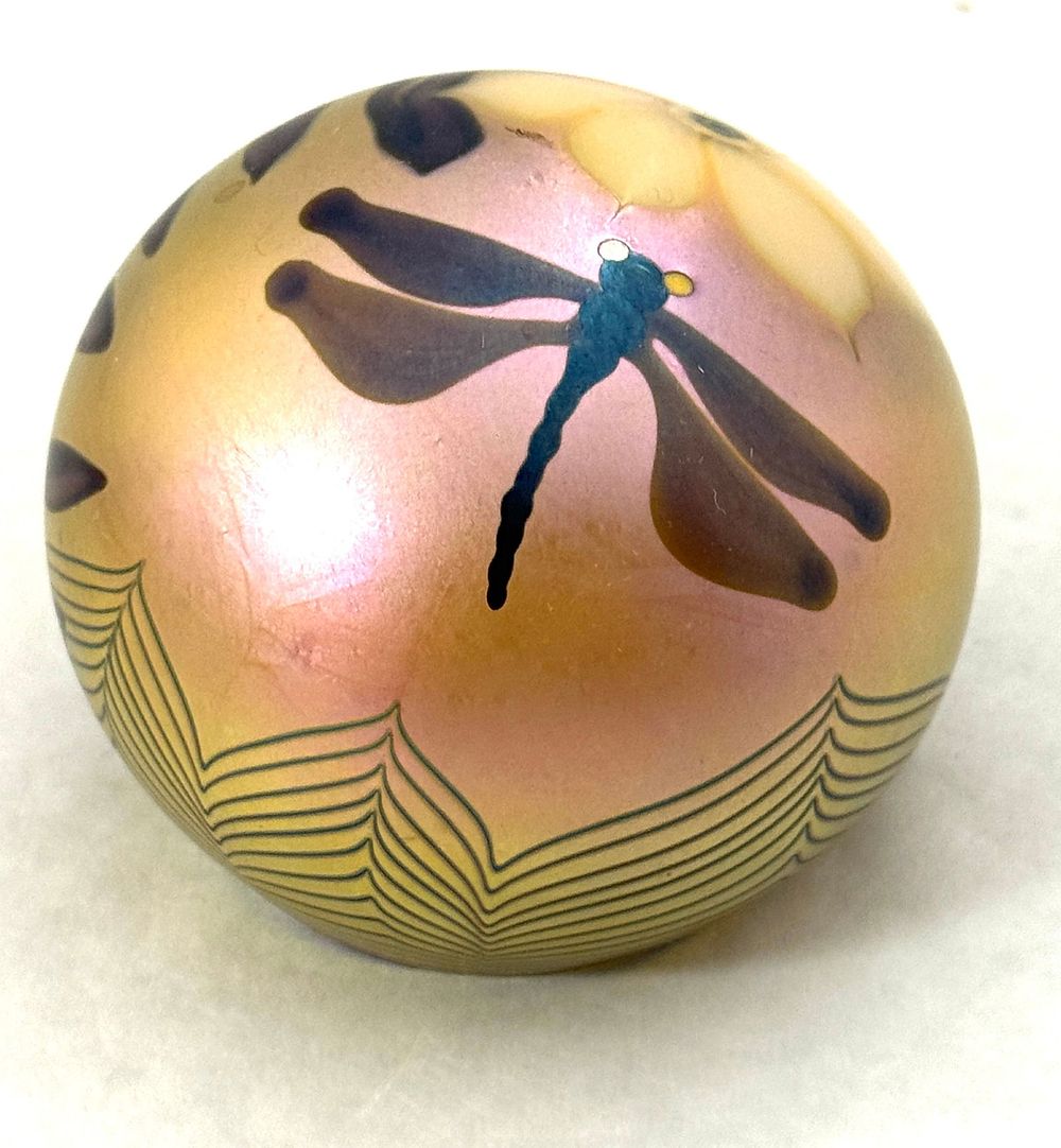 Lot 579: Orient & Flume Paperweight