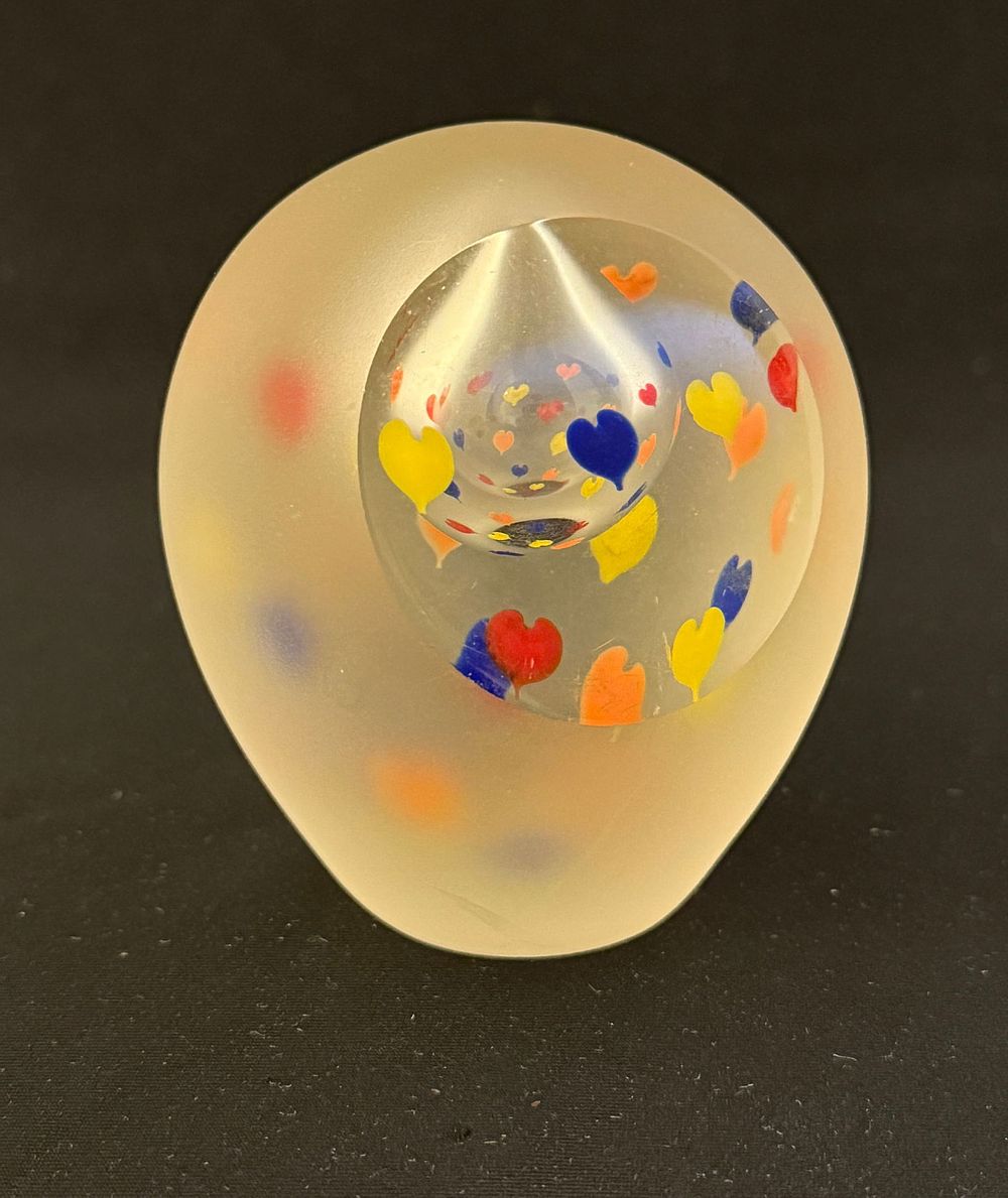 Lot 587: Jolley Art Glass Paperweight