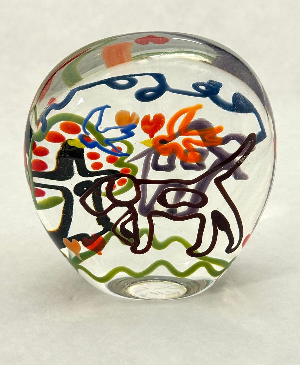 Lot 595: Jolley Art Glass Paperweight