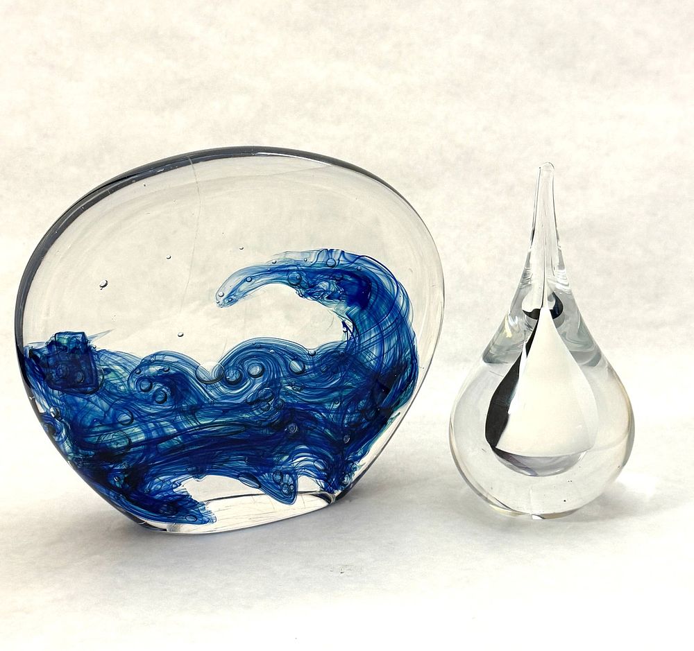 Lot 598: 2 Art Glass Sculptures