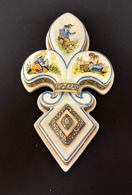 Porquier Beau Inkwell. Porquier Beau French faience (fleur de lis) inkwell "Environ de Quimper"; 