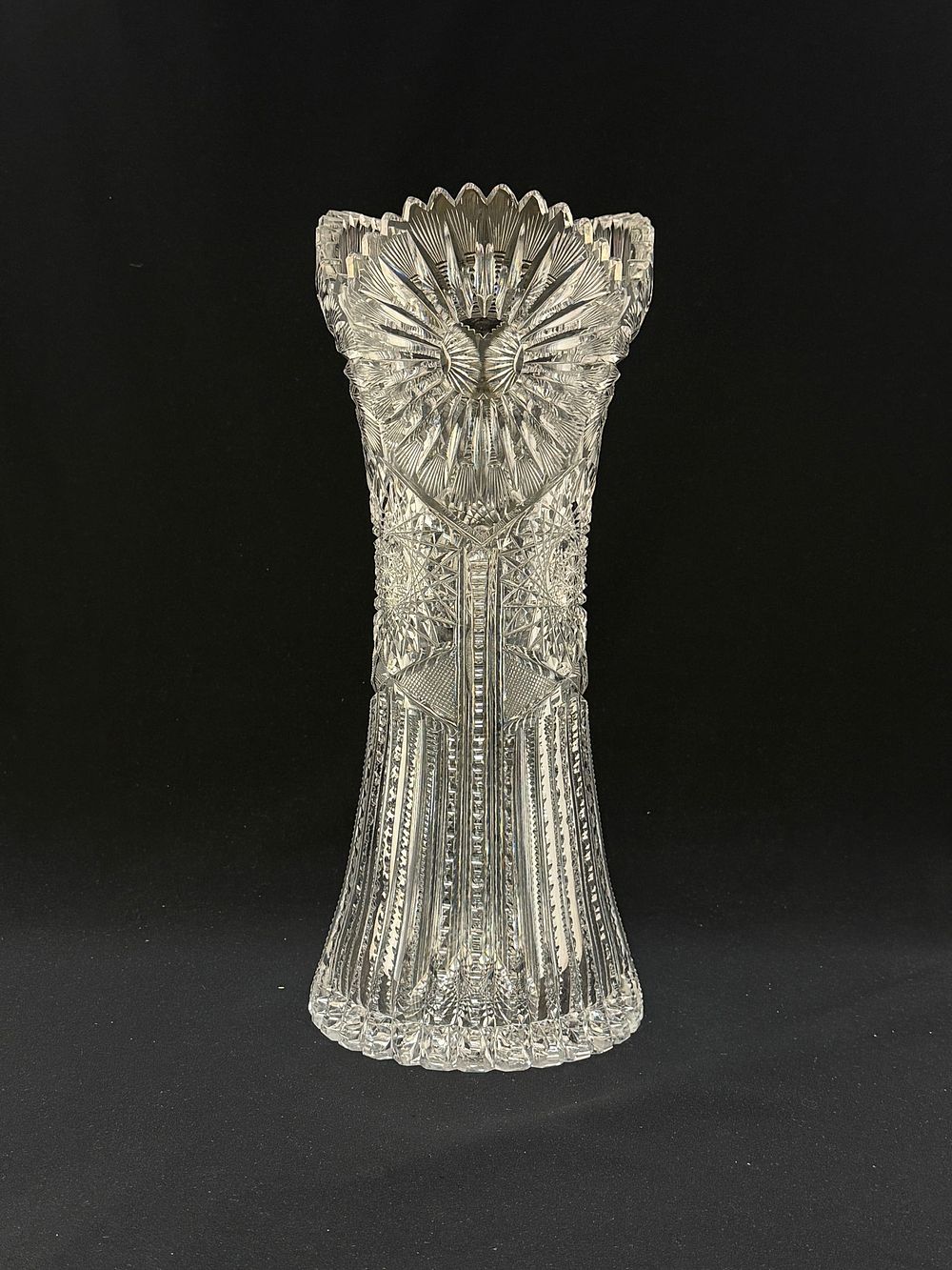 Lot 501: ABCG Sunburst Rim Vase