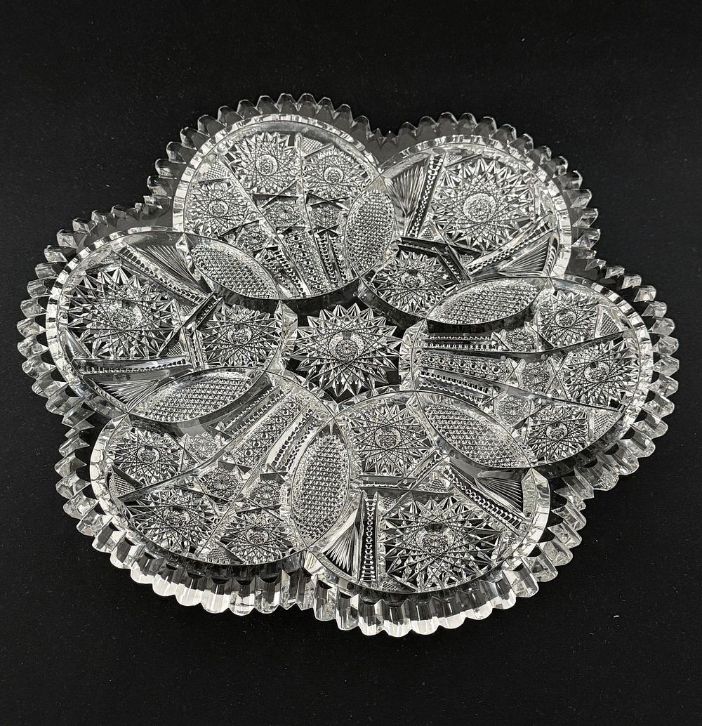 Lot 503: ABCG Scalloped Rim Tray