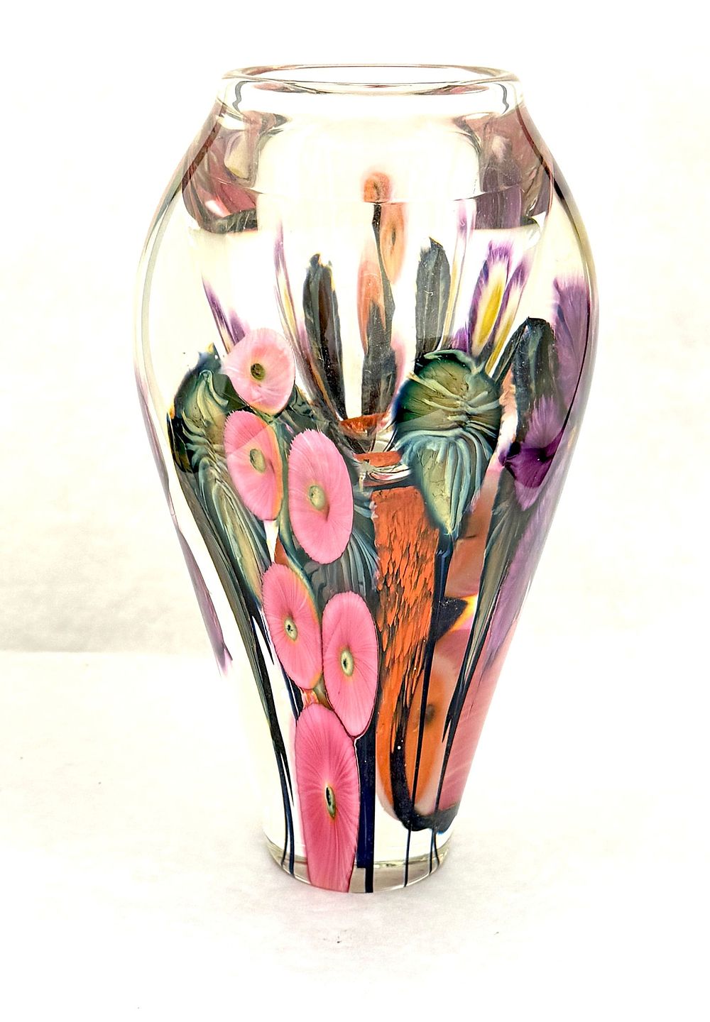 Lot 514: David Lotton Paperweight Vase