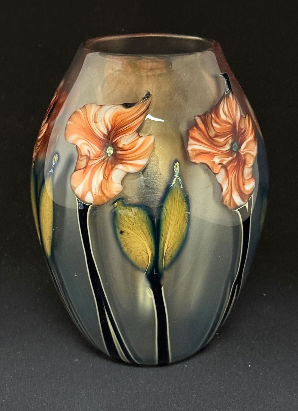 Lot 521: Charles Lotton Verre de Soie Vase
