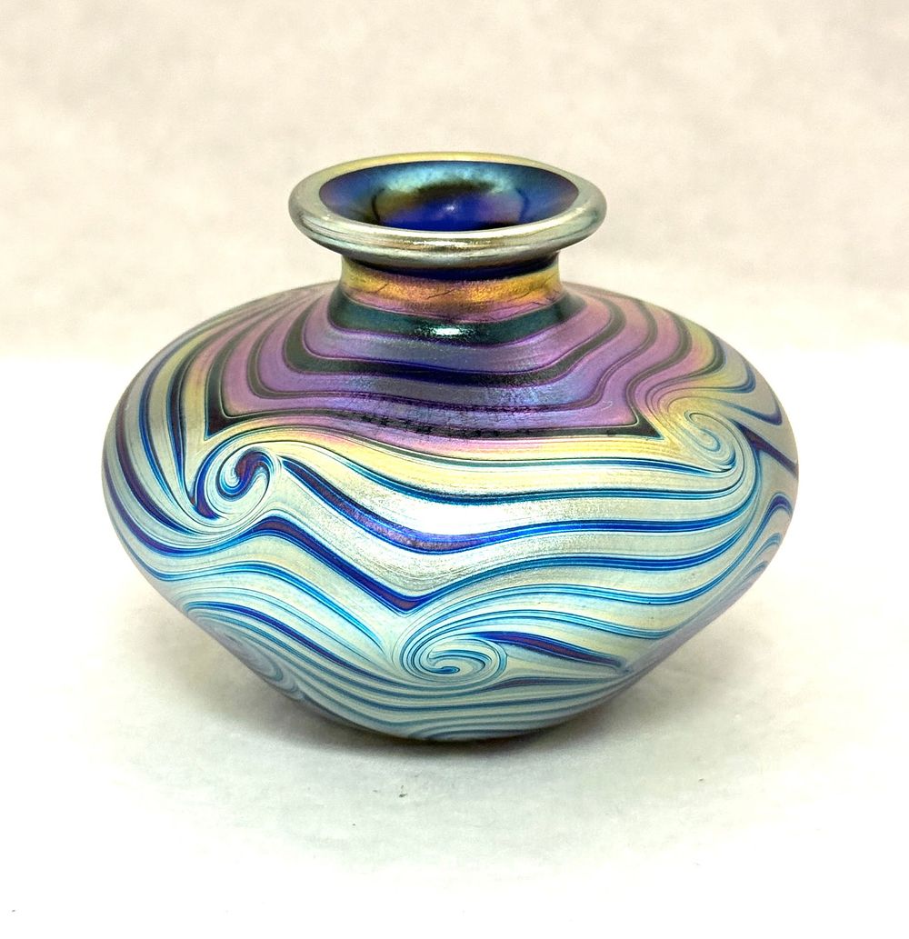 Lot 524: Charles Lotton Iridescent Vase