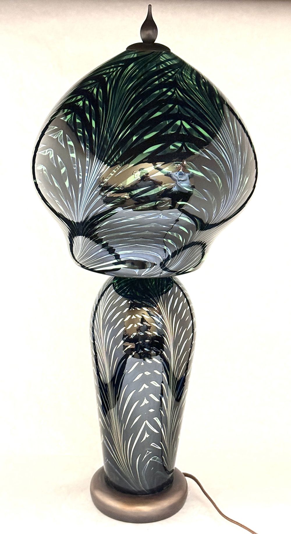 Lot 525: Daniel Lotton Mushroom Lamp