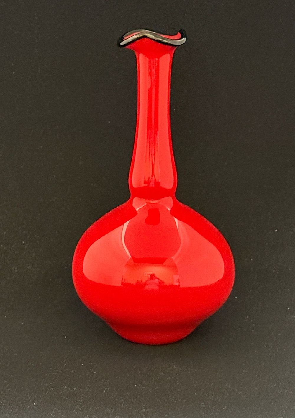 Lot 547: Charles Lotton Stick Vase