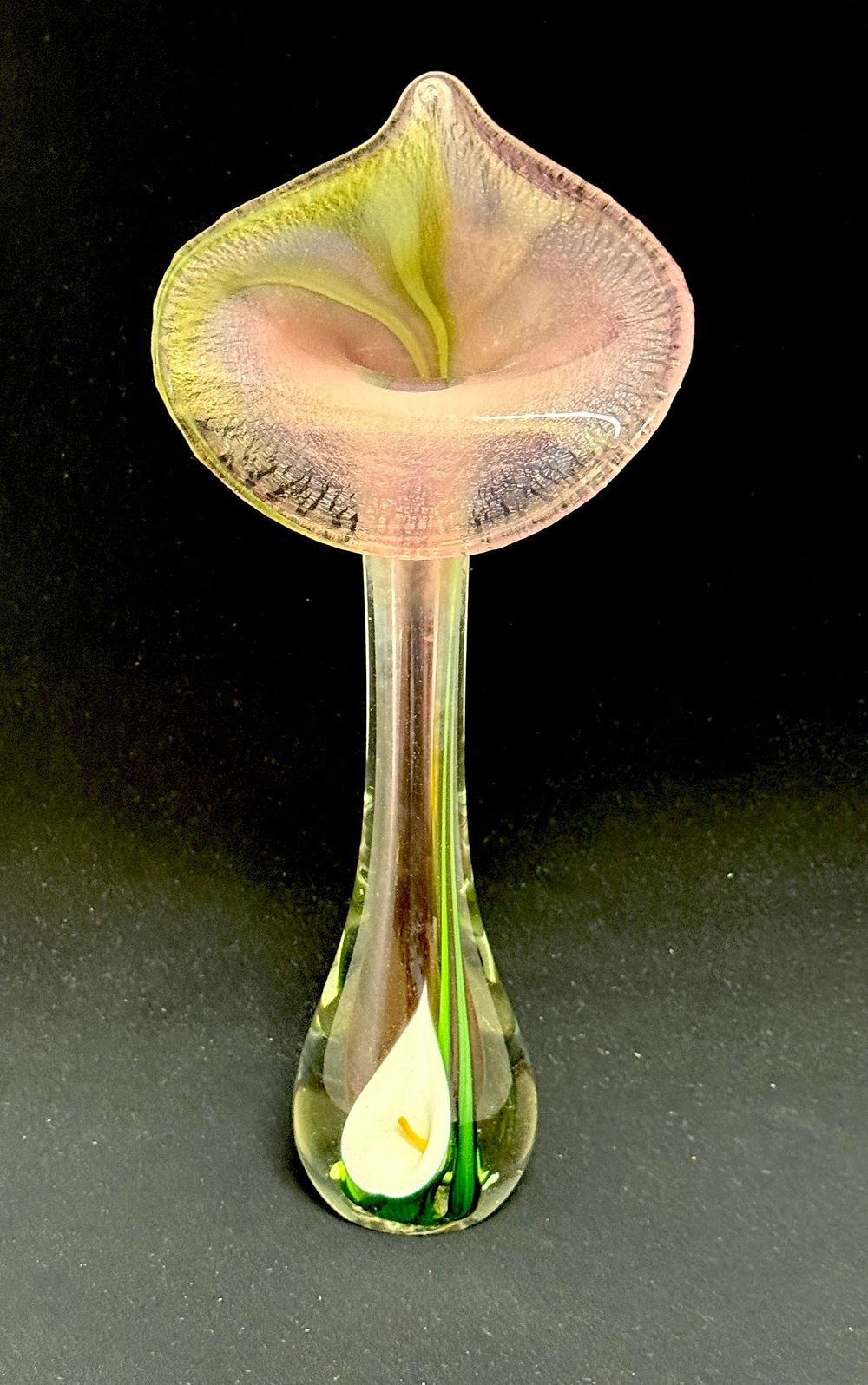 Lot 559: Chris Funk Paperweight Style Vase