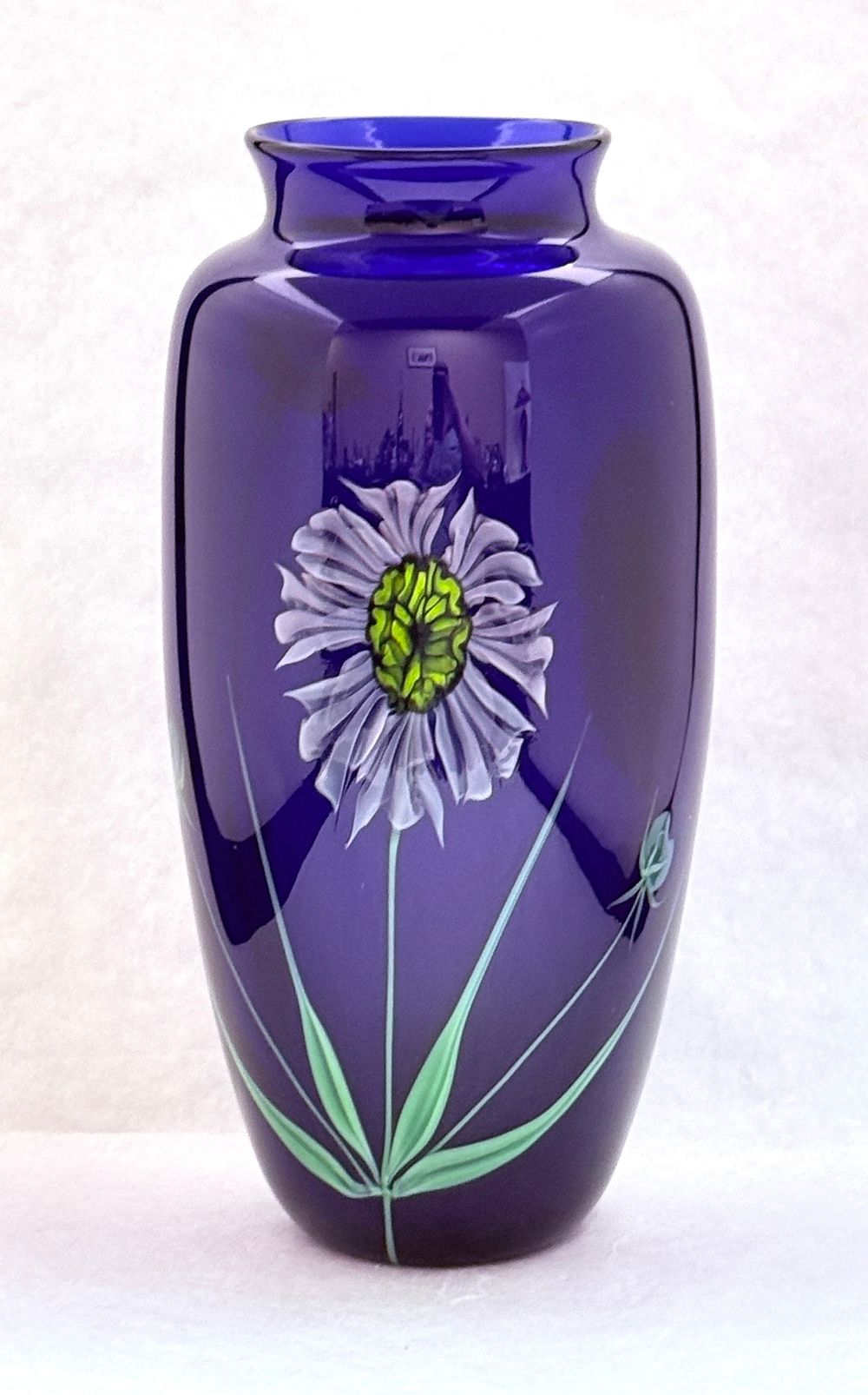 Lot 569: Orient and Flume Vase