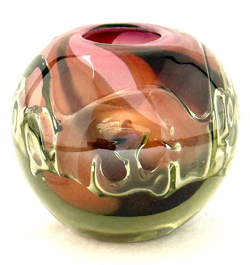 Lot 590: Paul Manners Pink Rose Bowl
