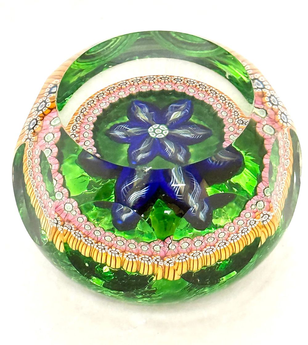Lot 506: Perthshire Paperweight