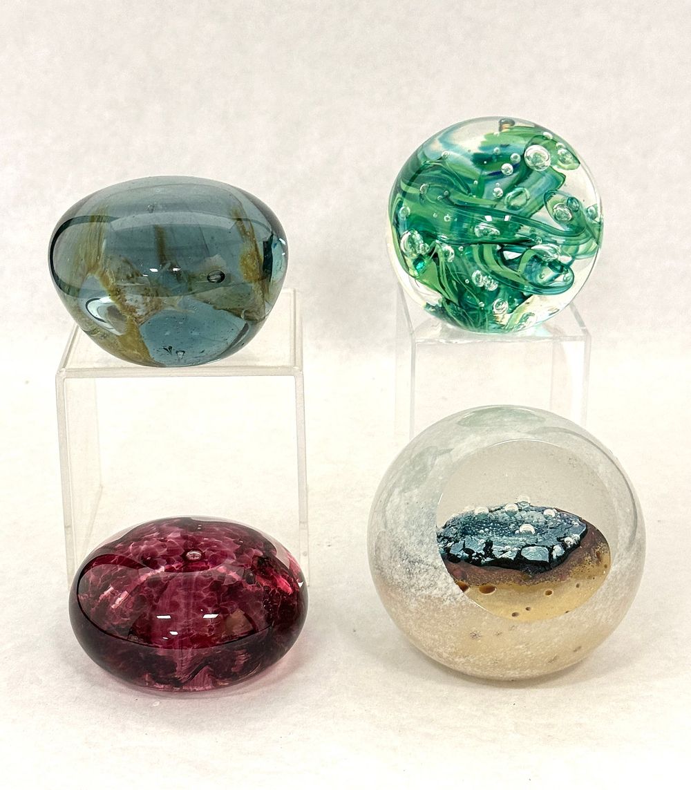 Lot 507: 4 Glass Paperweights